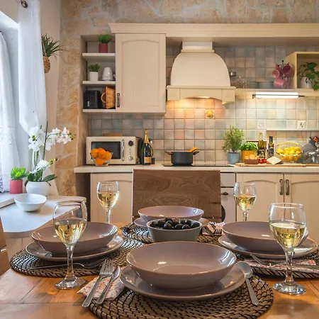 Rosemary & Thyme Nyaraló