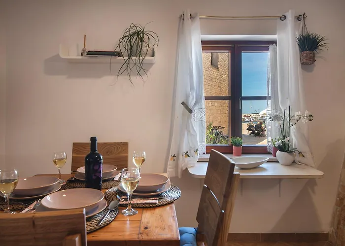 Rosemary & Thyme 펜션 파자나